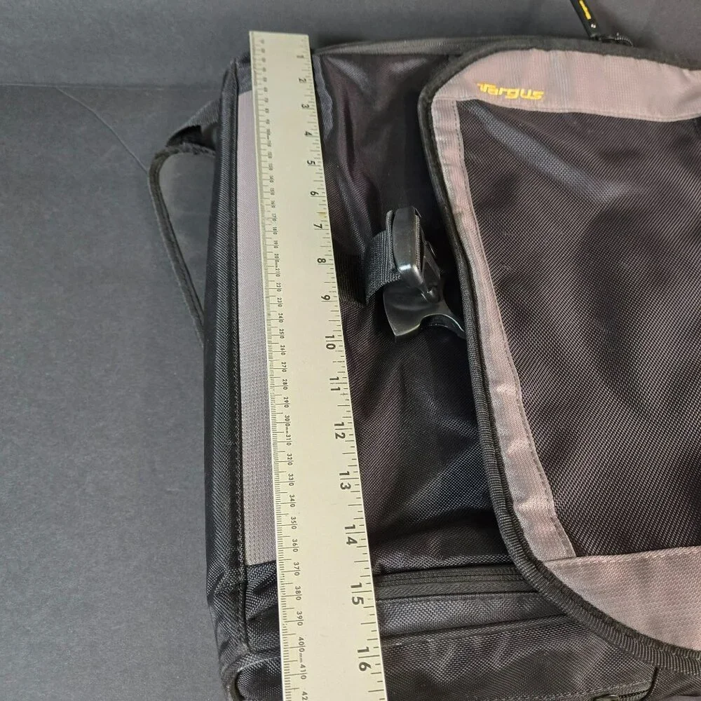 Targus CityGear Messenger Case for 16 Inch Laptop Bag Black Grey Work Travel